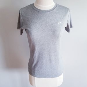 NIKE DRI-FIT women's short sleeve light gray short